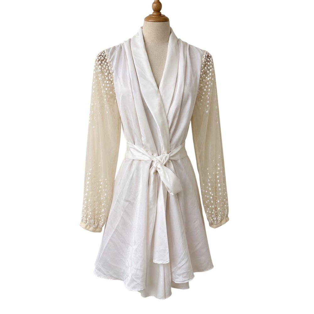 Robed With Love Alanna Bridal Robe White Pearl Sheer Sleeves Size Medium